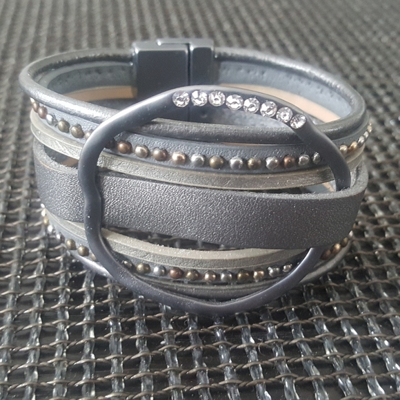 Faux Leather Gun Metal Stud Cuff Bracelet - Picture 3 of 4